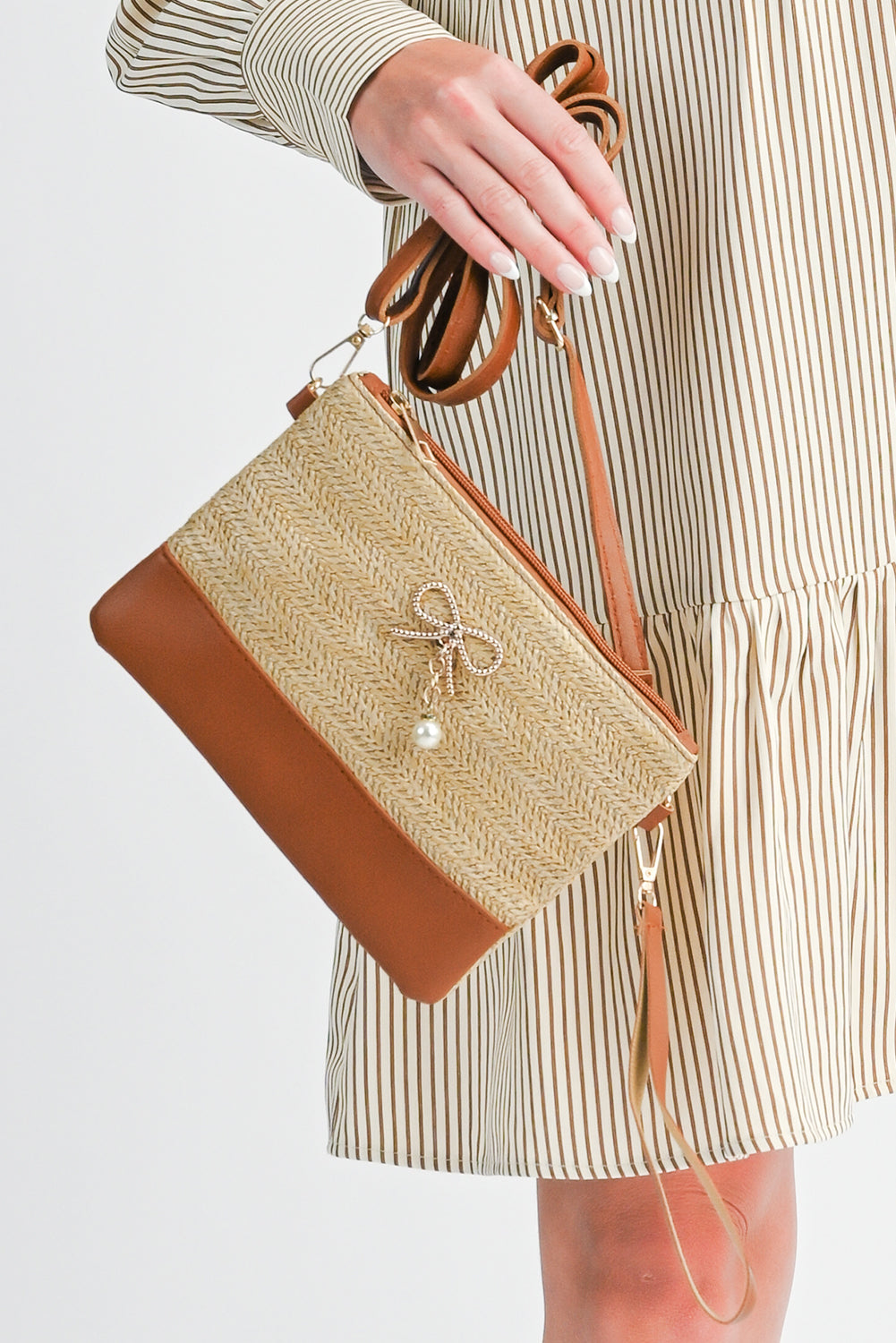 Beige Pearl Bow Decor Woven Patchwork Shoulder Bag